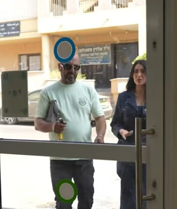 لمشاهدة الفيديو